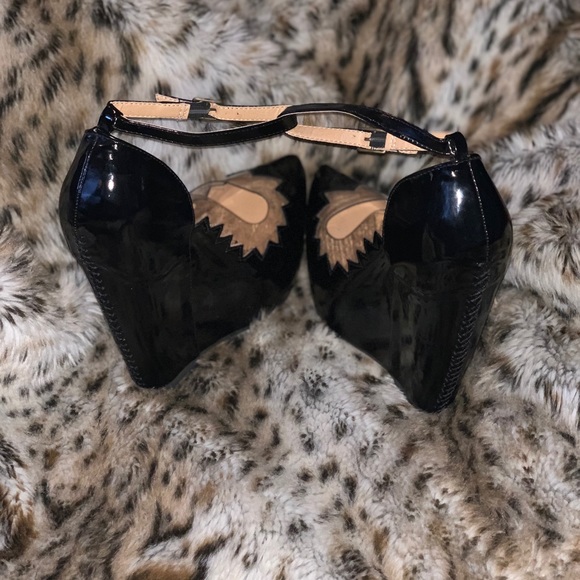 Wild Rose Shoes - Platform Heels NWOT